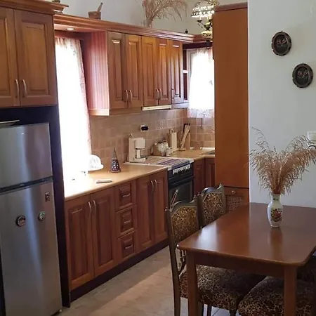 Holiday home Lourantianika House